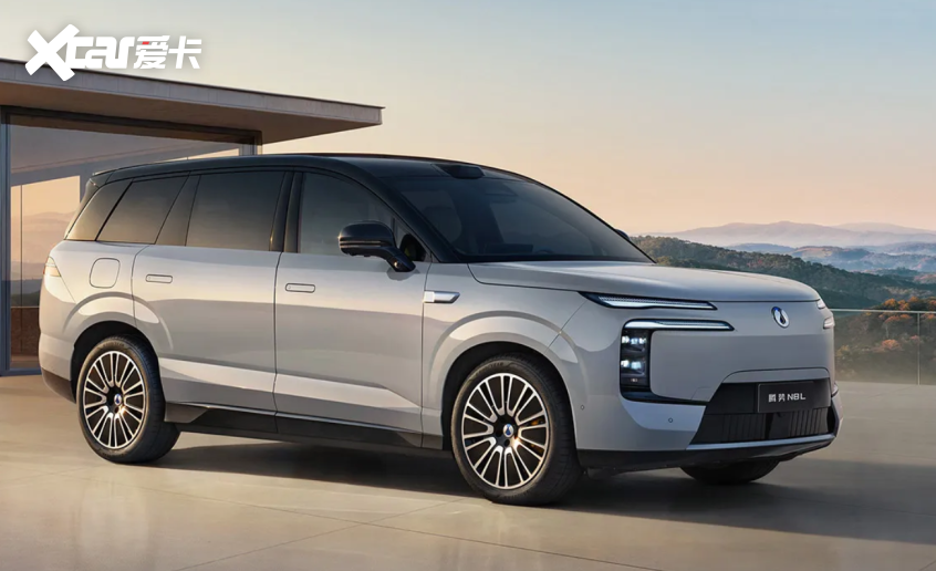 豪华双子星就位！腾势N8L以售价2998